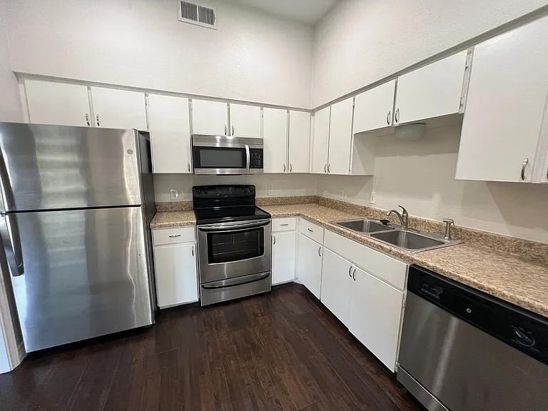 10432 High Hollows Dr #L — Photo 16