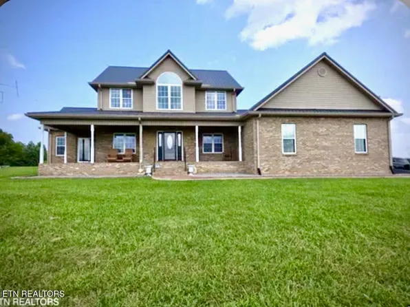 317 Oak Grove Rd, Harrogate, TN 37752