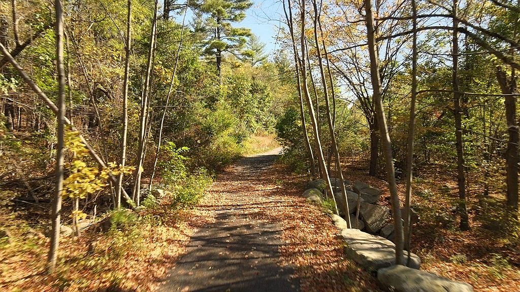 114 South St, Douglas, MA 01516 Zillow