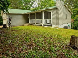 108 W Bobcat Ln, Wilder, TN 38589