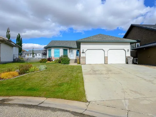 9114 S 110a Ave, Grande Prairie, AB T8X 1K3