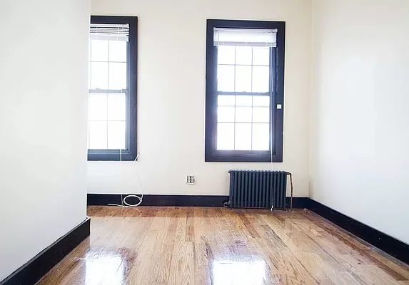 Rented by Batra Group Inc | media 4