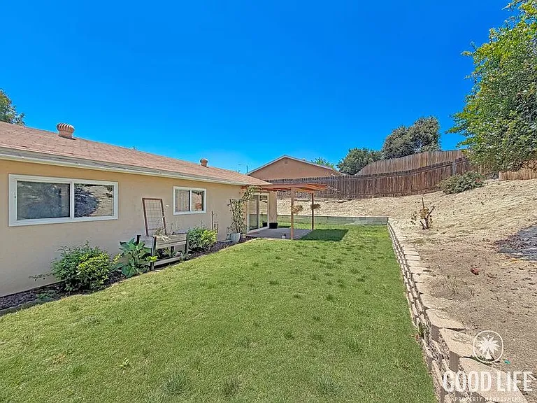 9458 Cathywood Dr — Photo 18