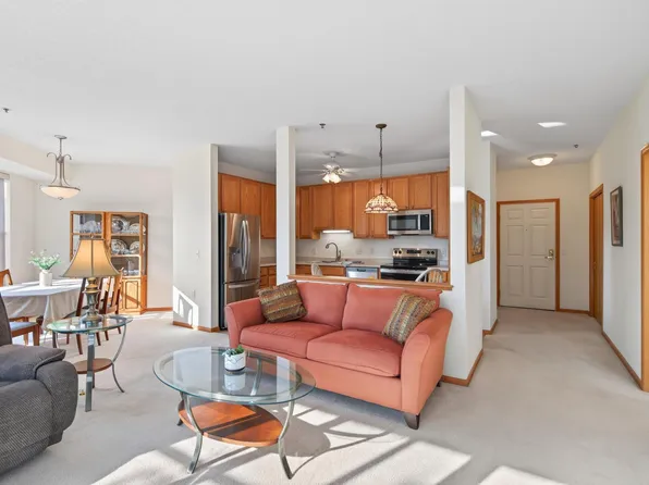 15001 Burnhaven Dr Unit 216, Burnsville, MN 55337