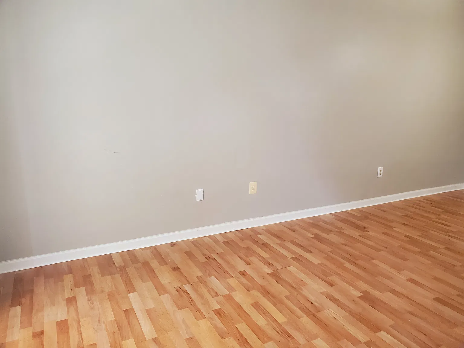 4 bed, 3.5 bath, 1332 sqft, $2,800 — Photo 3