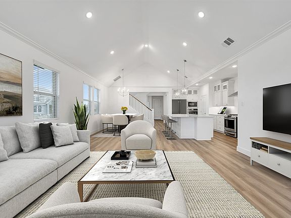 5th image of 4047 Yellowstone Rd