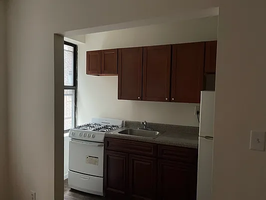 Rented by AS Management | media 8