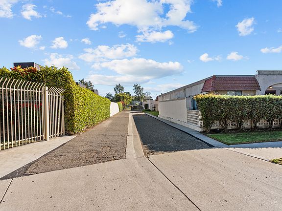 Driveway/walkway