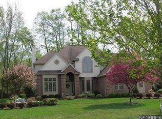 24503 Hedgewood Way, Westlake, OH