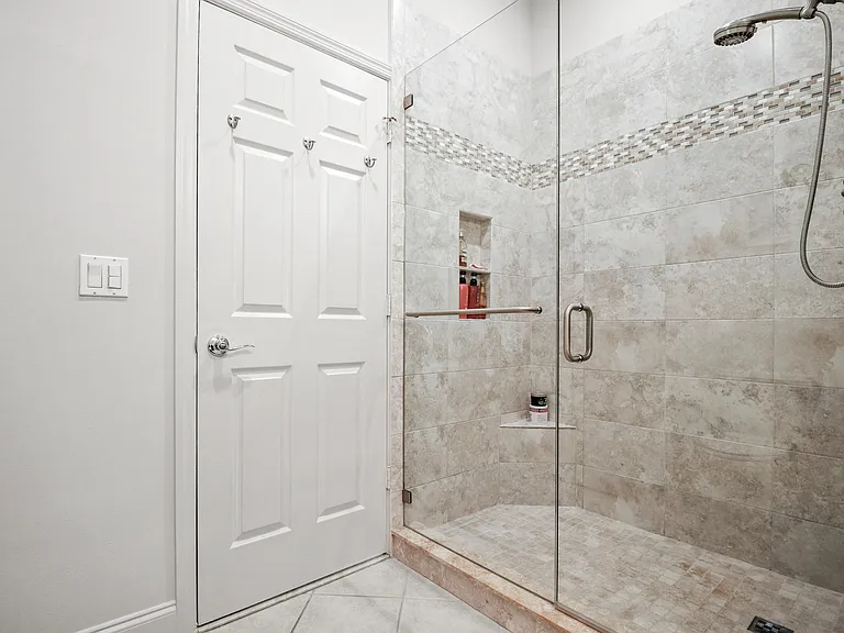 4496 Hickory Dr — Photo 19