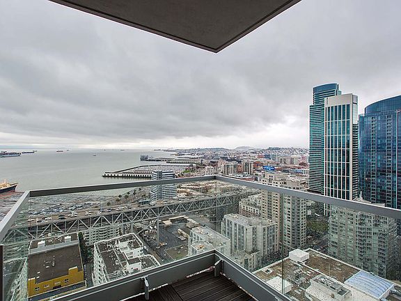3rd image of 338 Spear St Unit 39D