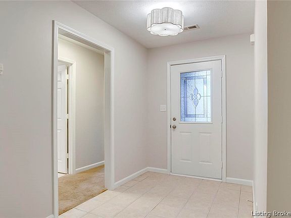 4th image of 3209 Country Club Lane