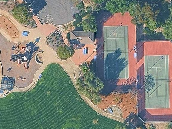 5th image of 2404 Manzana Way