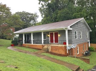 310 E J St APT 3, Newton, NC 28658