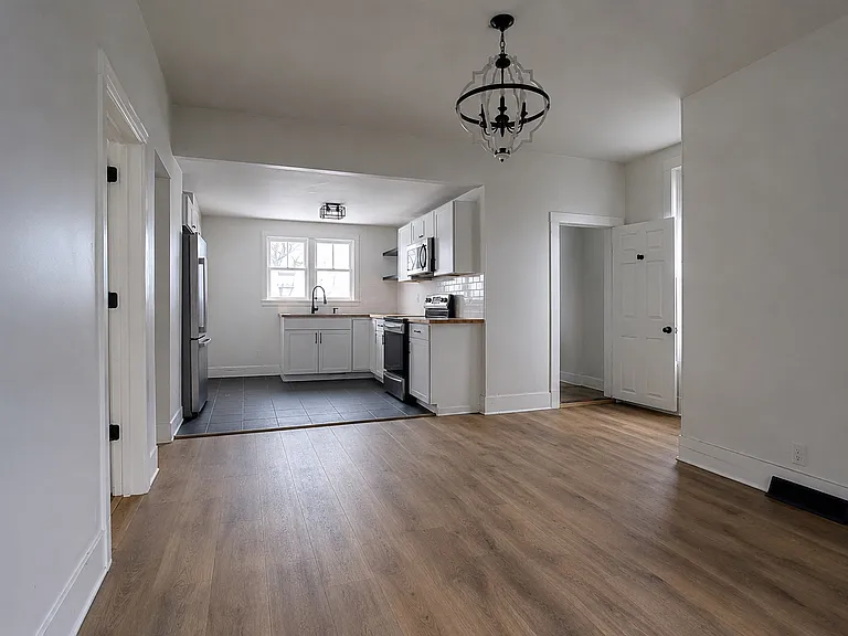 242 Laurel Oak St — Photo 6