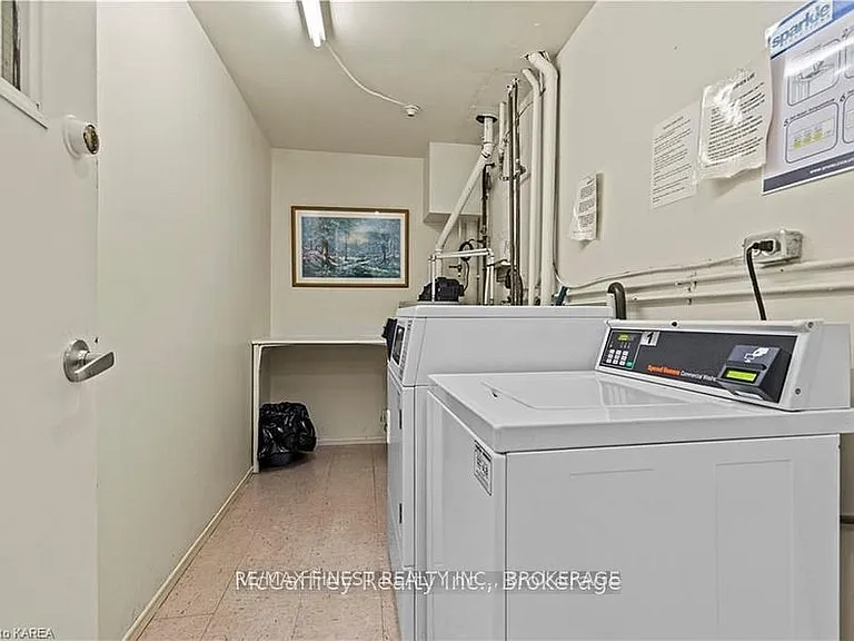 1010 Pembridge Cres #110 — Photo 11