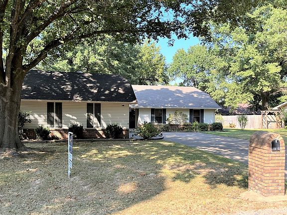 2nd image of 1210 Donald Dr E