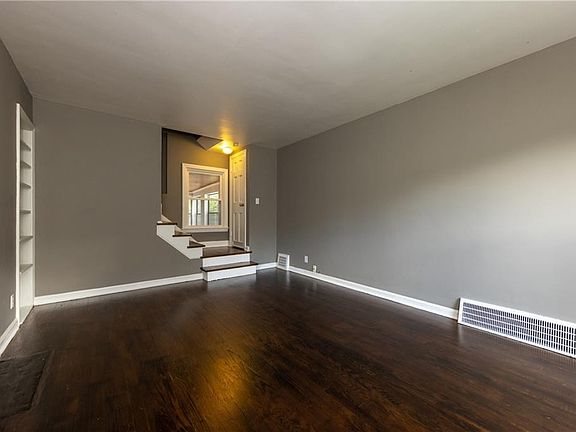 5th image of 5203 Case Ave