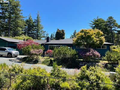 716 Pinehurst Dr, Port Orford, OR, 97465