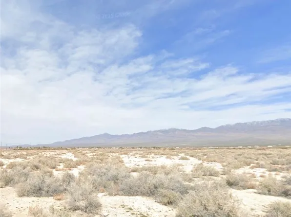 40 E Bonita Ave, Pahrump, NV 89060