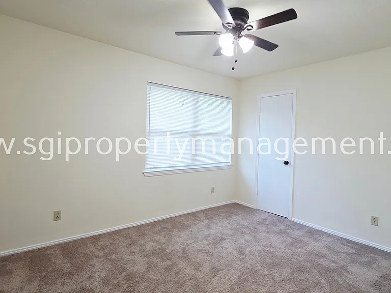 738 Kingswood Ave — Photo 21