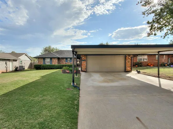 1014 Cambridge Dr, Yukon, OK 73099