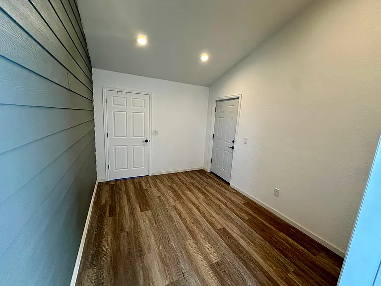 440 Hickok Trl — Photo 17