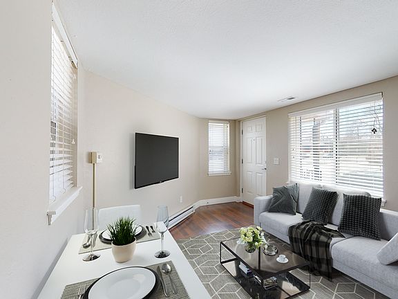 2nd image of 407-455 N 29th St