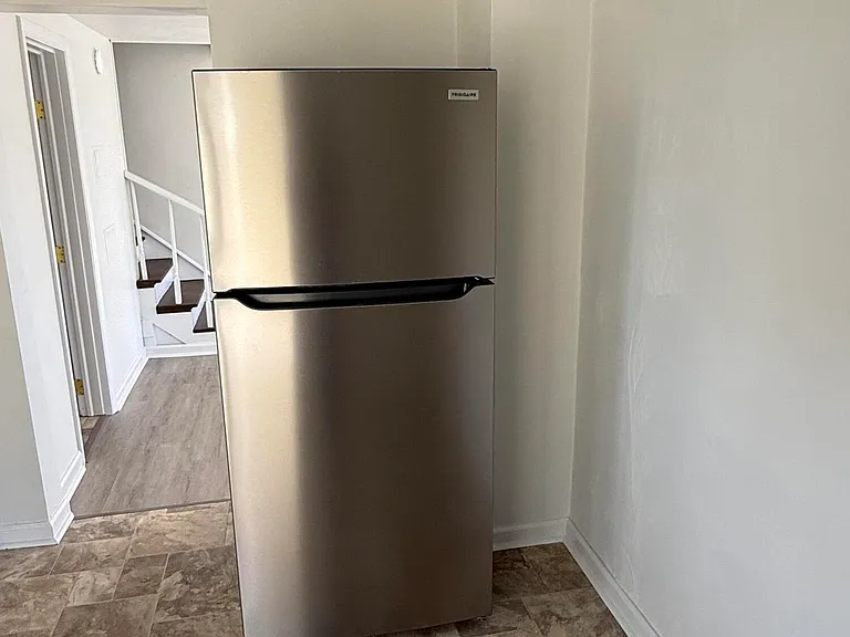 2608 Dorchester Dr NW — Photo 9