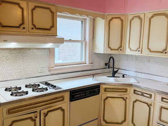 5th image of 7343 S Prairie Ave