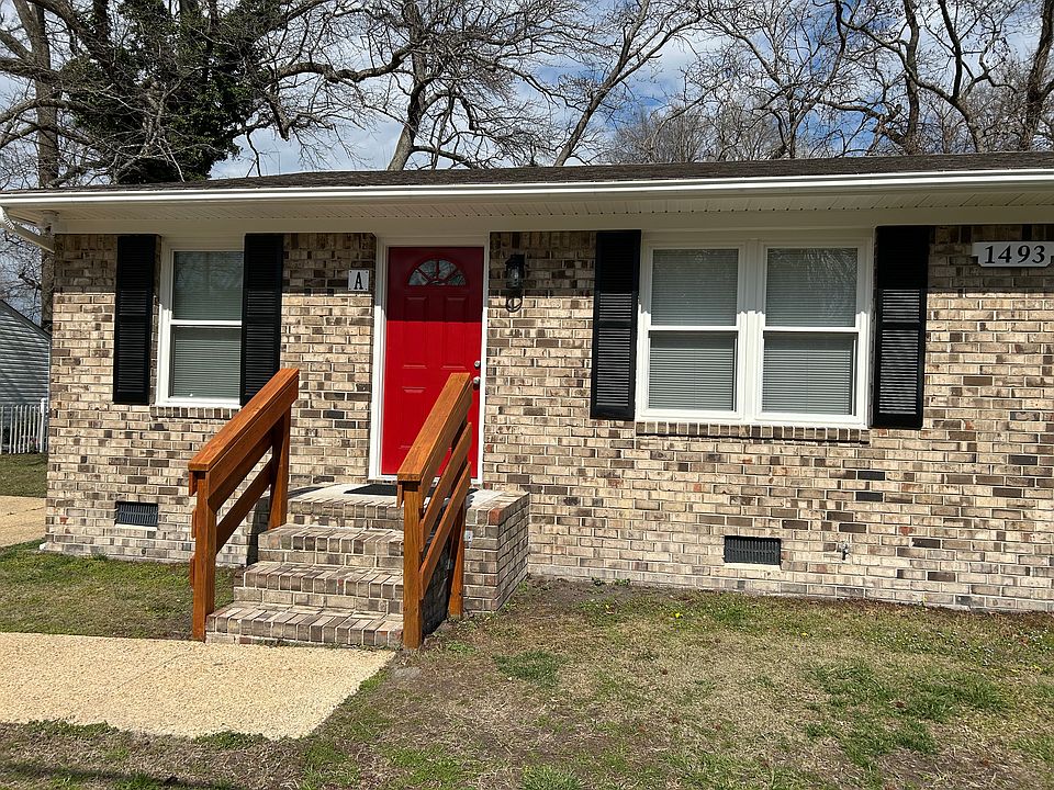 Unit A, Front door