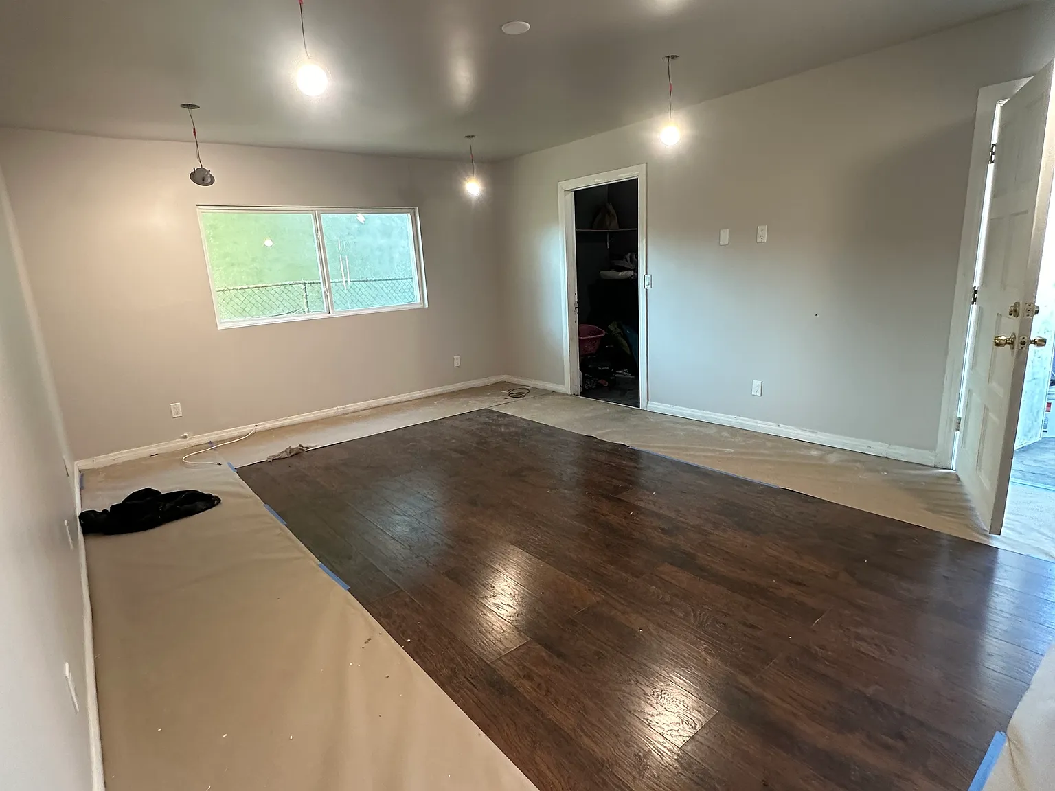4 bed, 1.5 bath, $2,900 — Photo 2