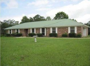 108 Sanders Ln, Carthage, MS 39051