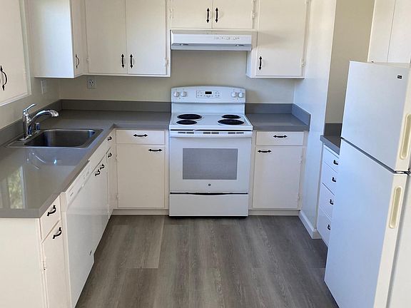 Kitchen Apartment 5