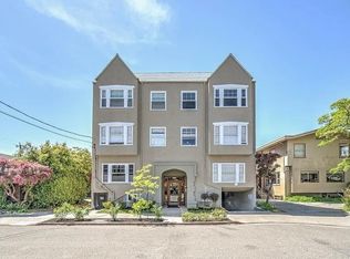 3030 Regent St APT 16, Berkeley, CA 94705
