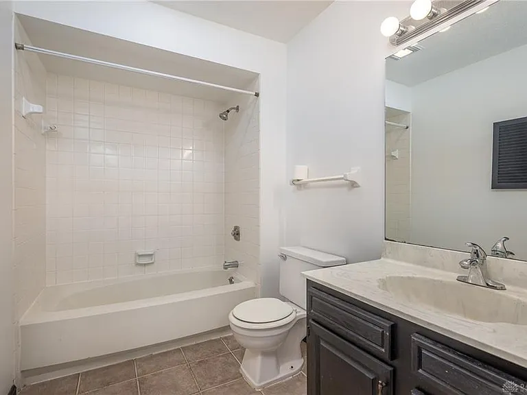 2159 Lake Glen Ct #1 — Photo 6