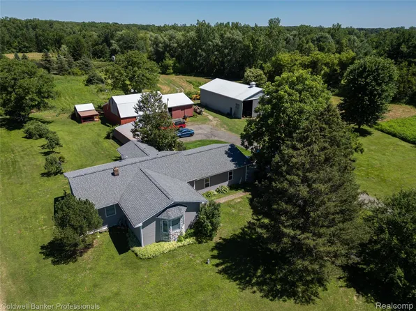 1840 N Lake Pleasant Rd, Attica, MI 48412