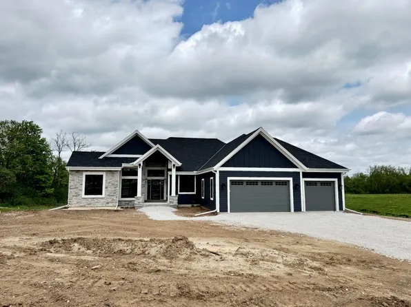 W256 S6421 Pheasant Run DRIVE, Waukesha, WI 53189