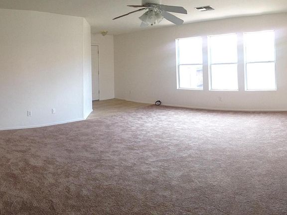 3rd image of 8288 N Stonehill Dr