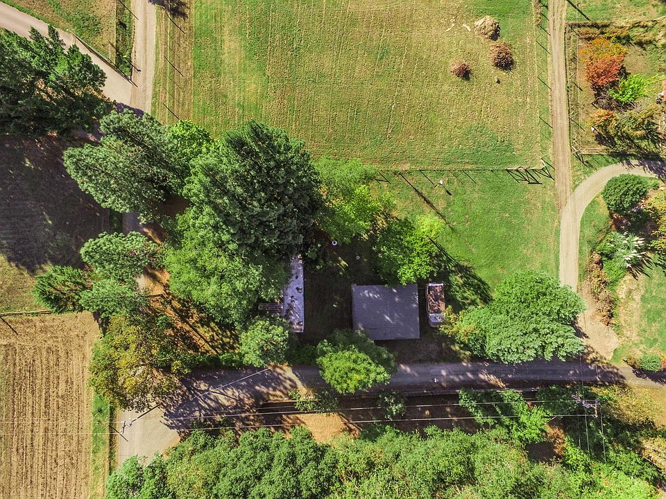 1st image of 95 Redbud Ln