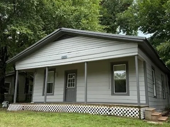 1837 W Houston St, Paris, TX 75460