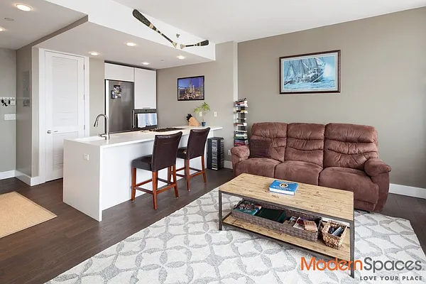 Sold by Modern Spaces | media 11