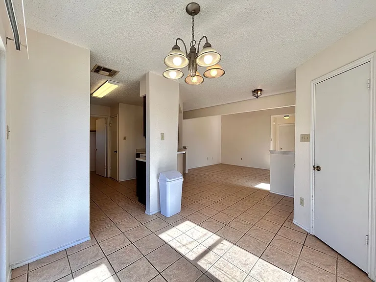 1760 Horseshoe Cir — Photo 10