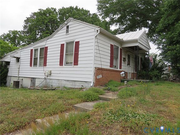 2nd image of 110 N Kalmia Ave