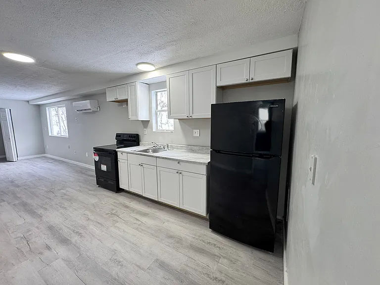 65 Beech St #1 — Photo 9