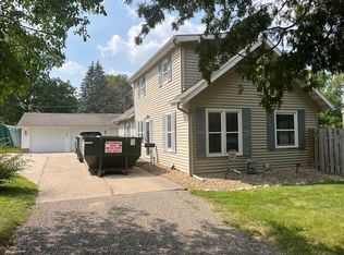 1142 6th Ave SW, Faribault, MN 55021