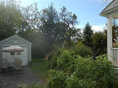 54 Bungalow Ave — Photo 8
