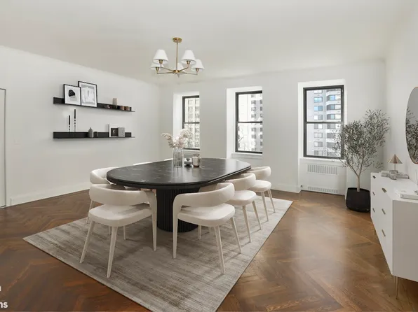 1 East End Avenue image 4 of 23