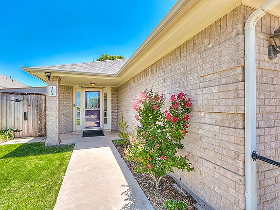 3rd image of 4301 Green Meadow Dr