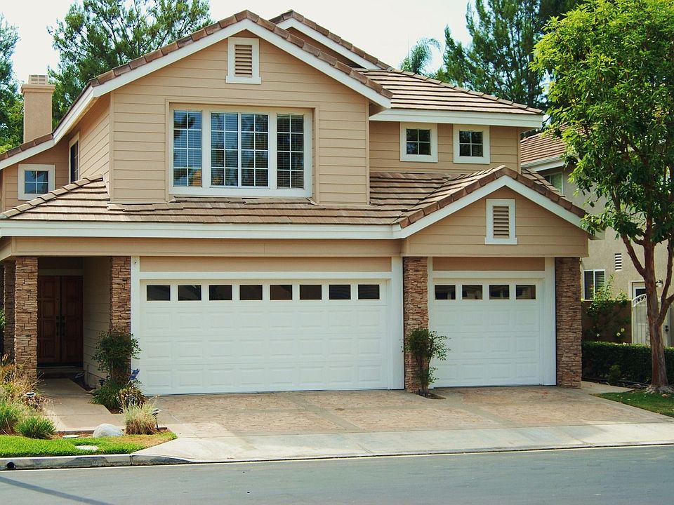 Elegant living in the heart of Placentia!